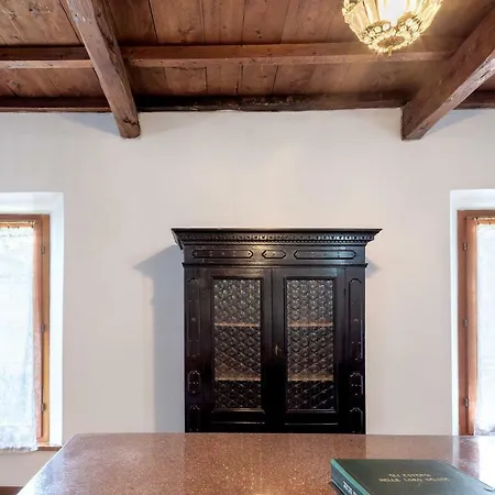 Apartment Exclusive Palazzo Schifanoia