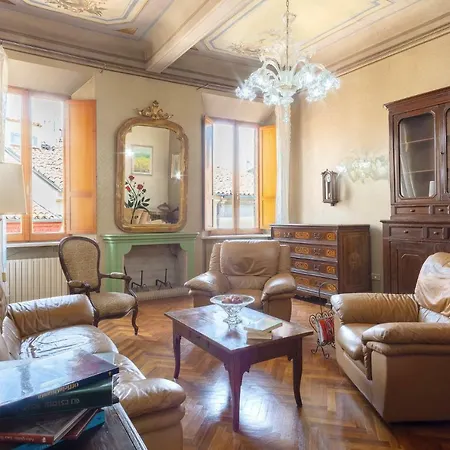 Apartment Exclusive Palazzo Schifanoia *